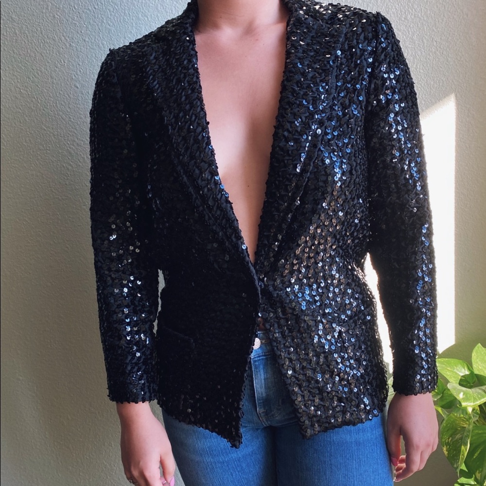 Black sequenced blazer